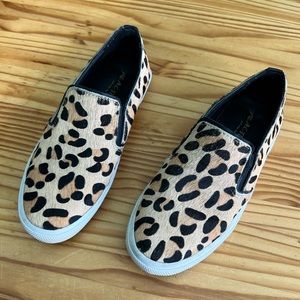 Casual shoes. Reaction by Kenneth Cole.